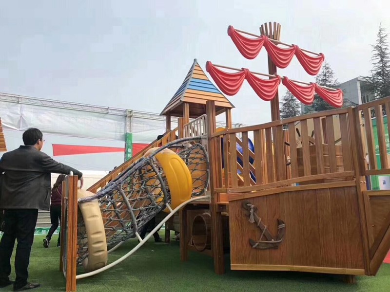 dream garden playground bed trader