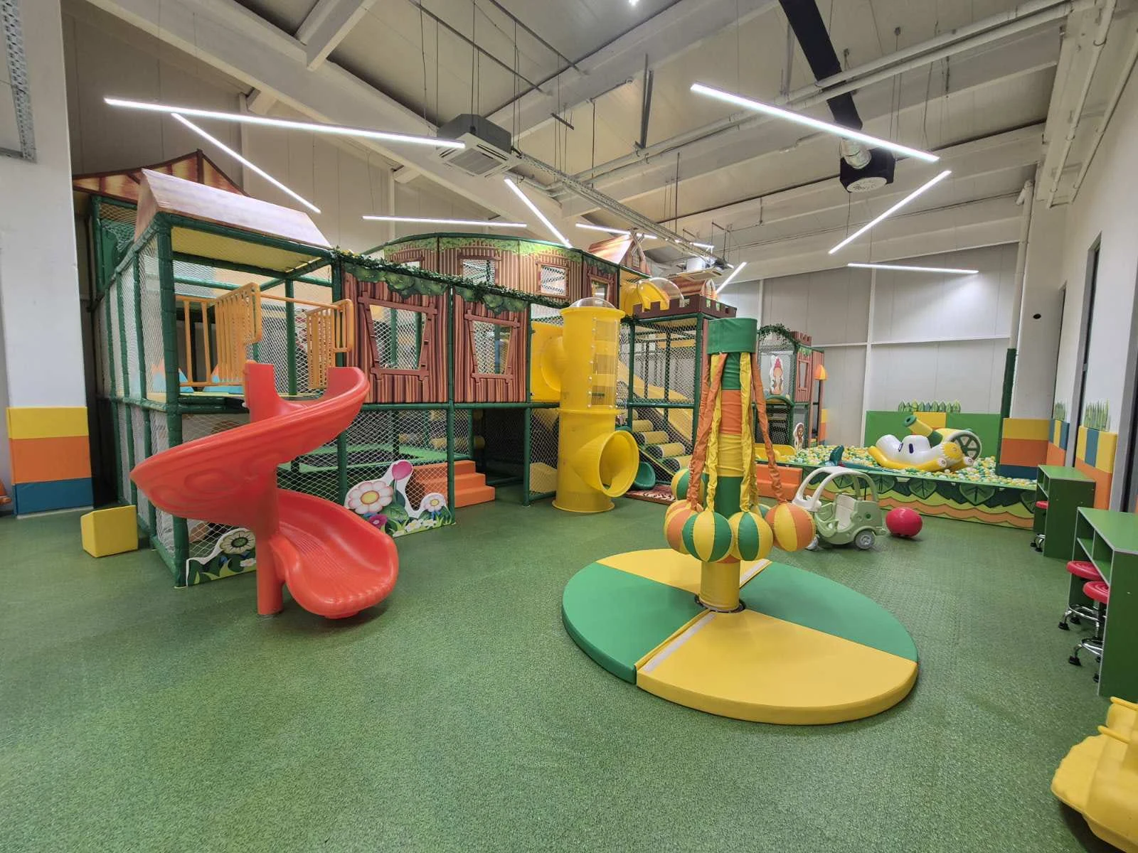 Commercial Indoor Playground Design for Shopping Malls: A Jungle-Themed Project Case Study