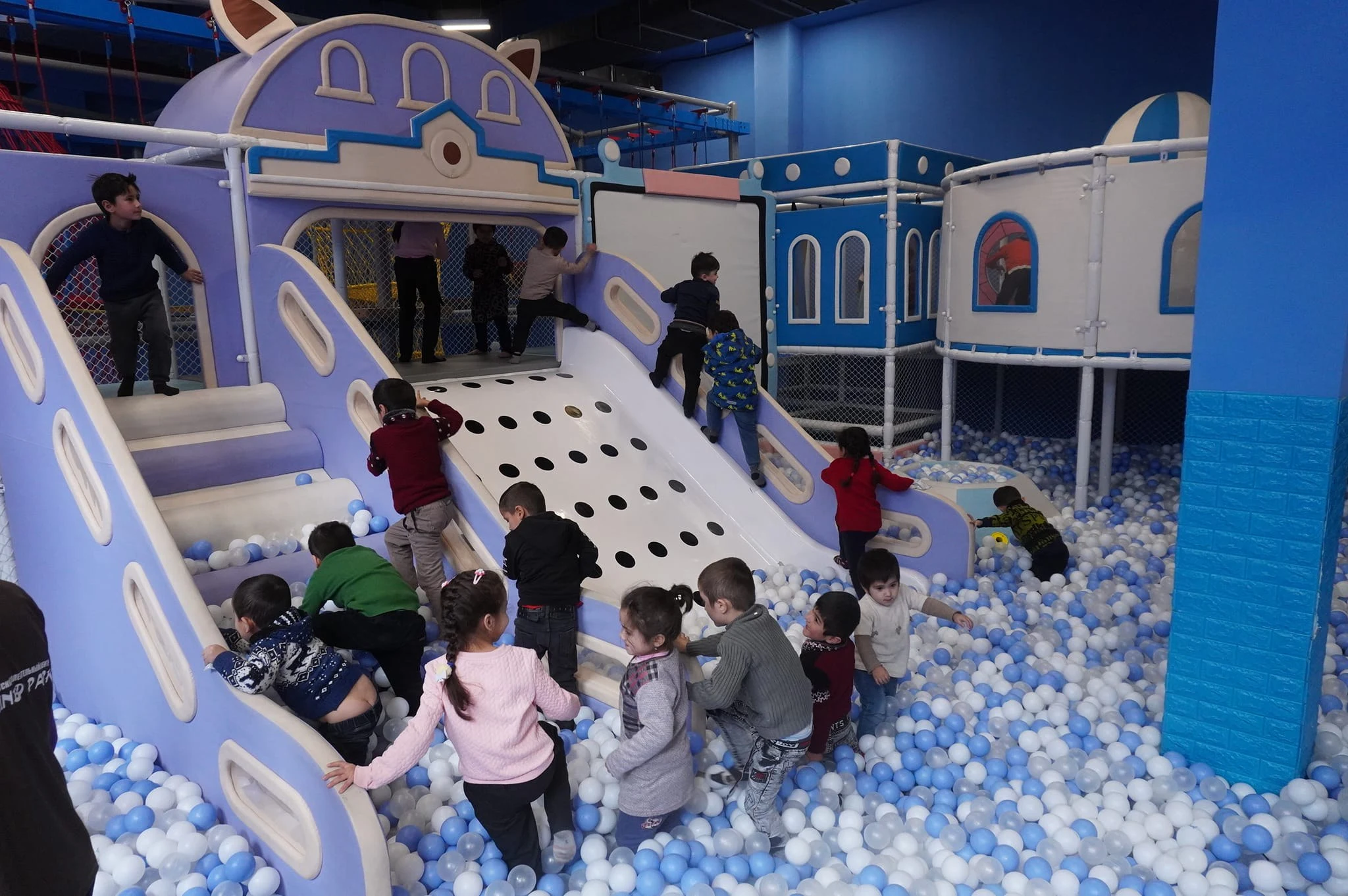 family entertainment center