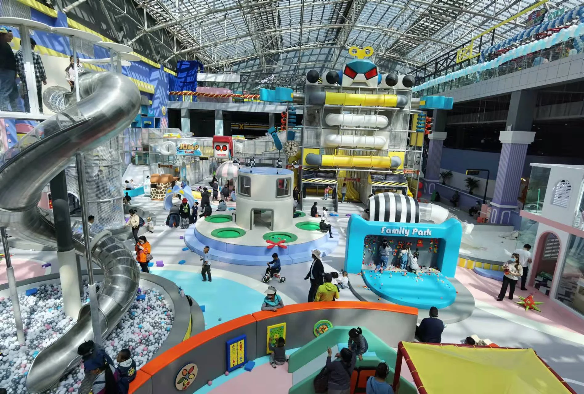 4000 square meters indoor children's playground