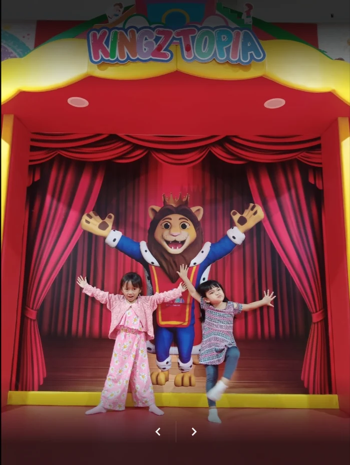 playground stage