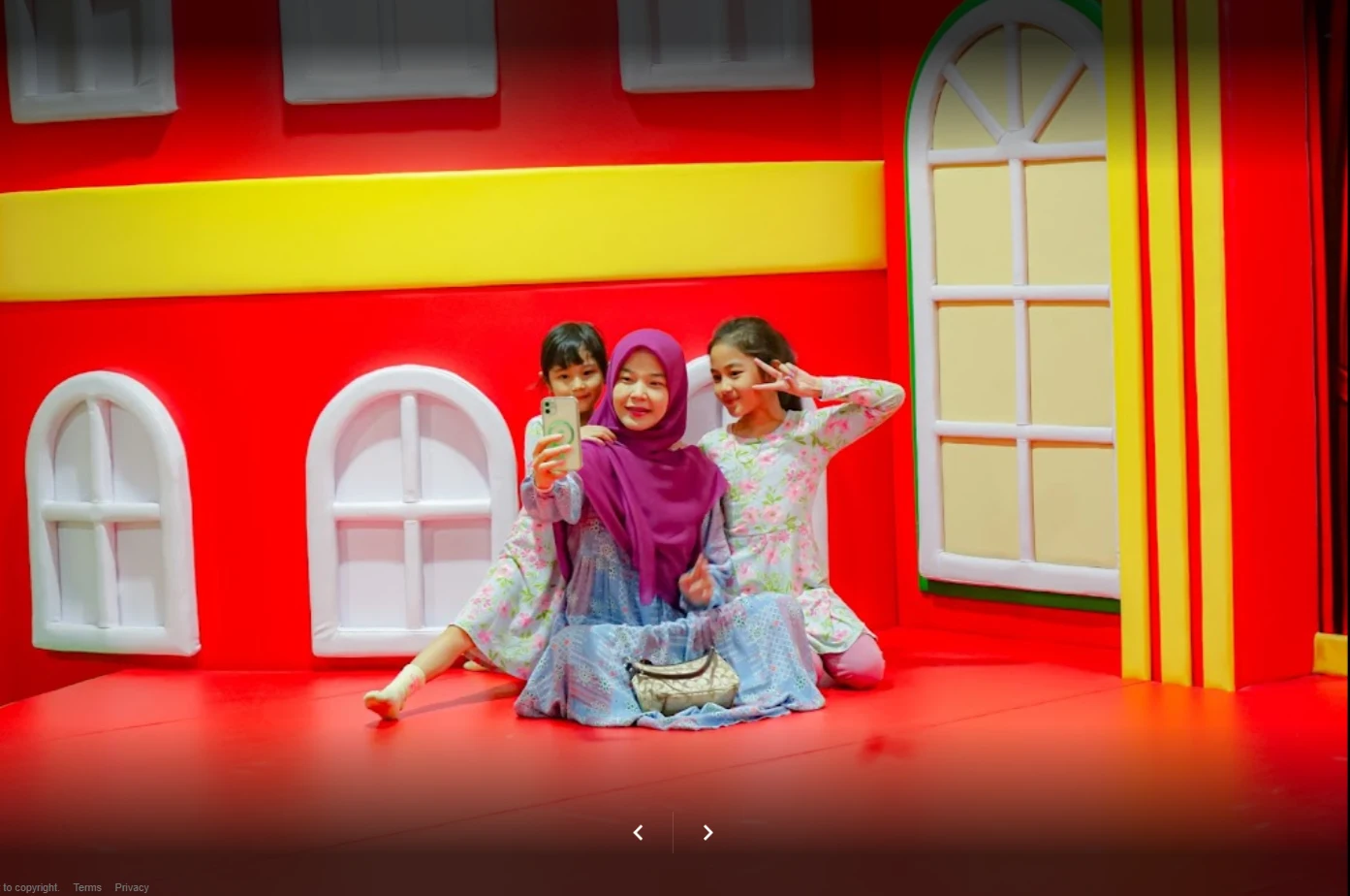 indoor playground stage
